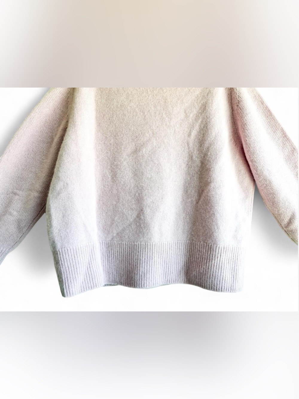 Aritzia Plush Cashmere Sculptor Sweater Dusty Pink Women’s - Size XSmall - Picture 8 of 11